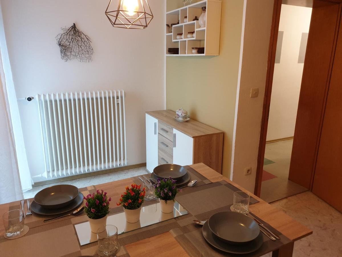Grosszuegige Ferienwohnung In ฟูร์ท อิม วัลด์ ภายนอก รูปภาพ