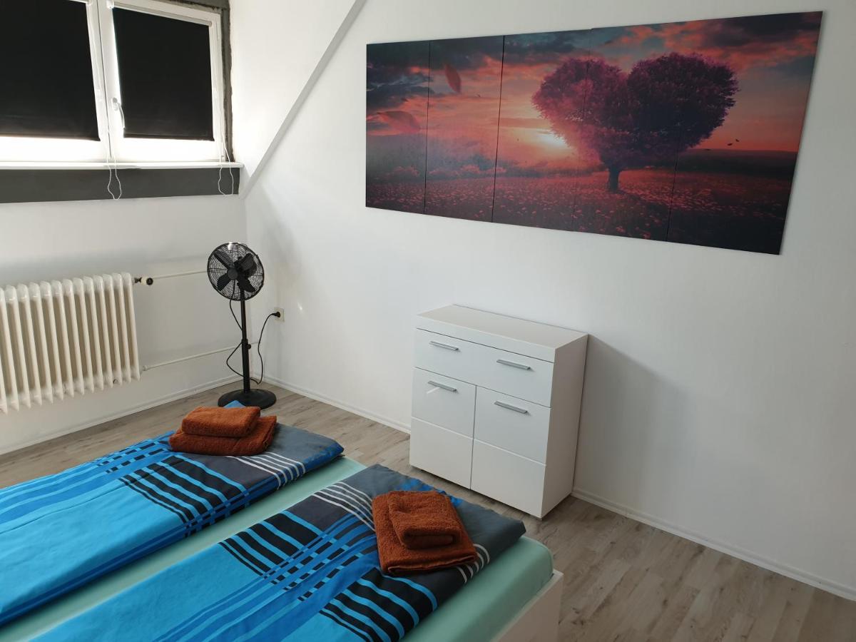 Grosszuegige Ferienwohnung In ฟูร์ท อิม วัลด์ ภายนอก รูปภาพ
